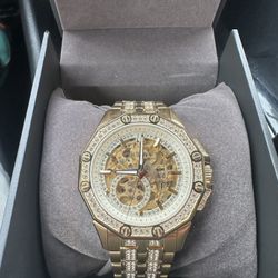 Beautiful Brand New BULOVA WATCH with Diamonds 