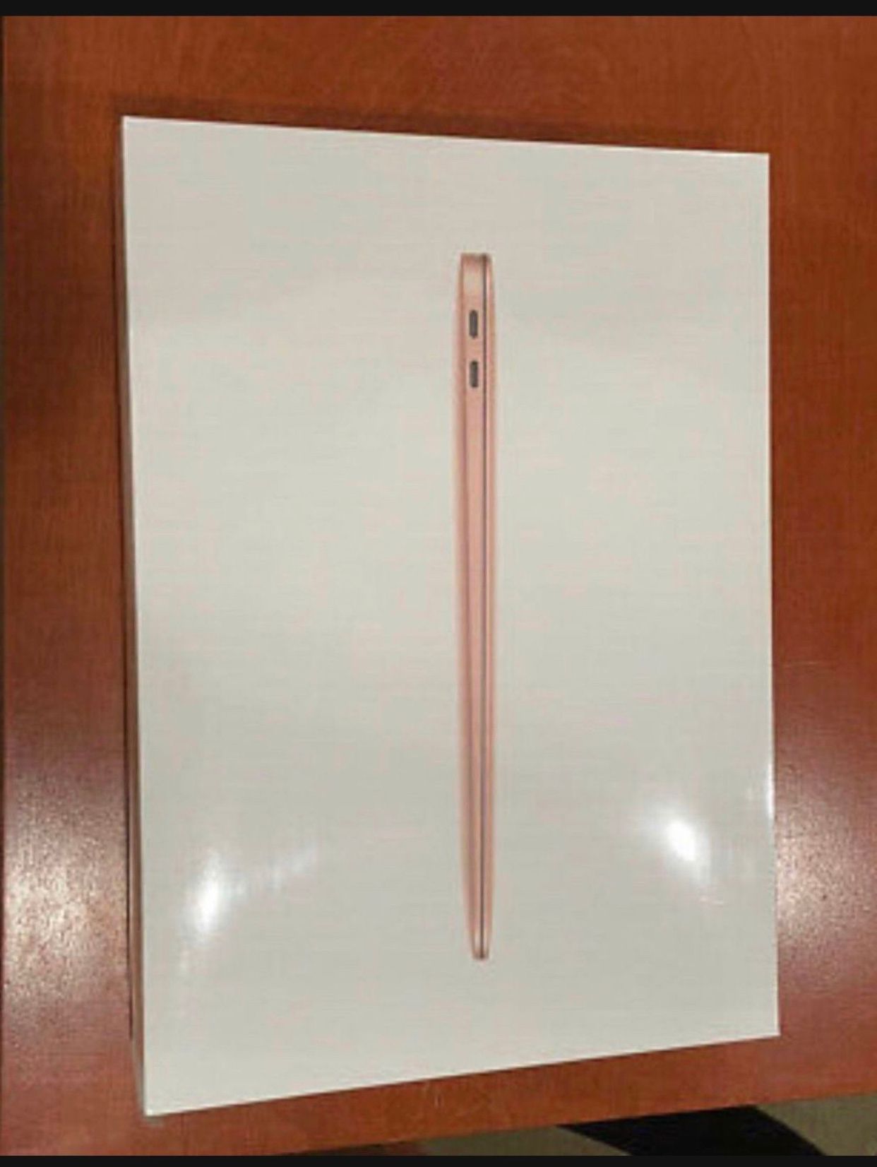 Apple MacBook Air Gold Or Silver M1 Chip Latest Model 2021 3 Availaible 256gb , 1TB & 2TB all Colors I Can Meet Up
