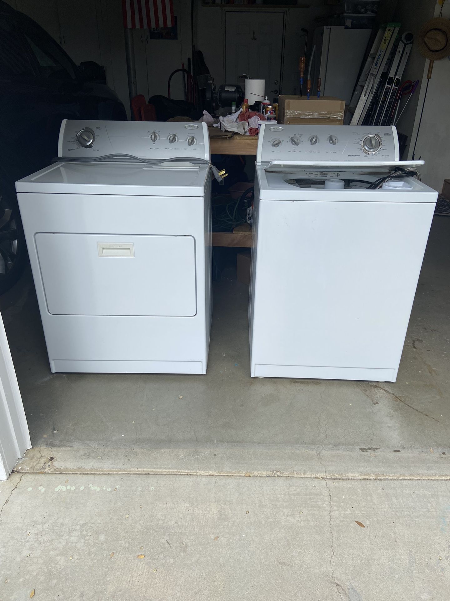 Whirlpool Washer And Dryer Set 100.00 Pending Pick Up for Sale in