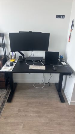 Standing desk
