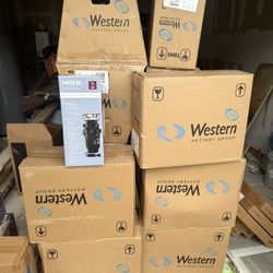 Toilet And Garbage Disposal For Sale/bańo De Venta 