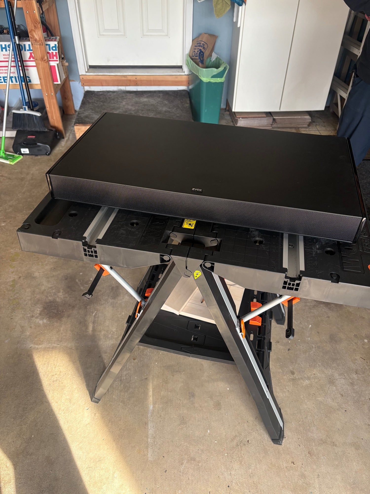 Zvox z-base Zvox z-base - Single Cabinet Surround Sound System -