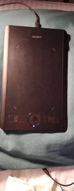 Wacom intuos pro small drawing tablet