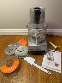 Cuisinart Pro Custom 11 Food Processor with Pulse Control - Silver