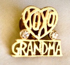 Grandma lapel pin
