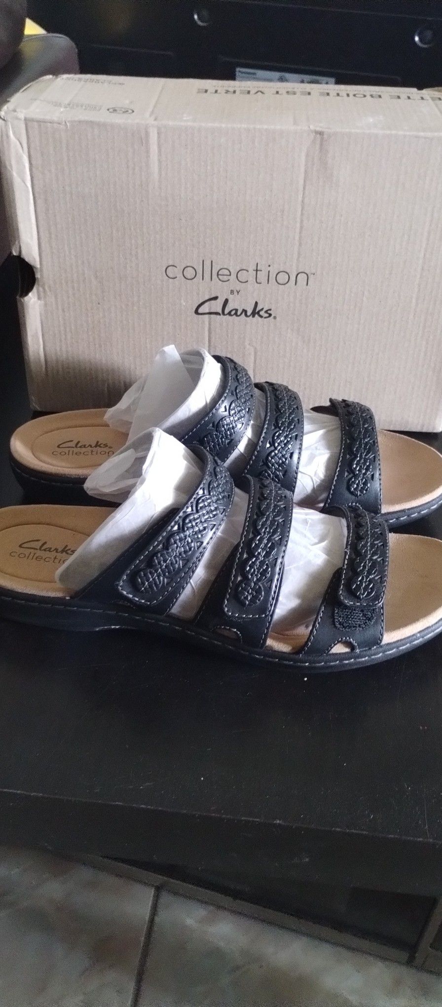 Ladies Clarks Shoes - Leather New Never Worn