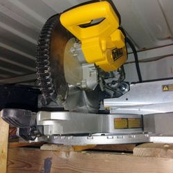 DeWalt 12 Inch Slide Saw