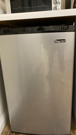 Magic Chef Mini Refrigerator