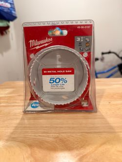 Milwaukee 3-5/8" Bi-Metal Hole Saw