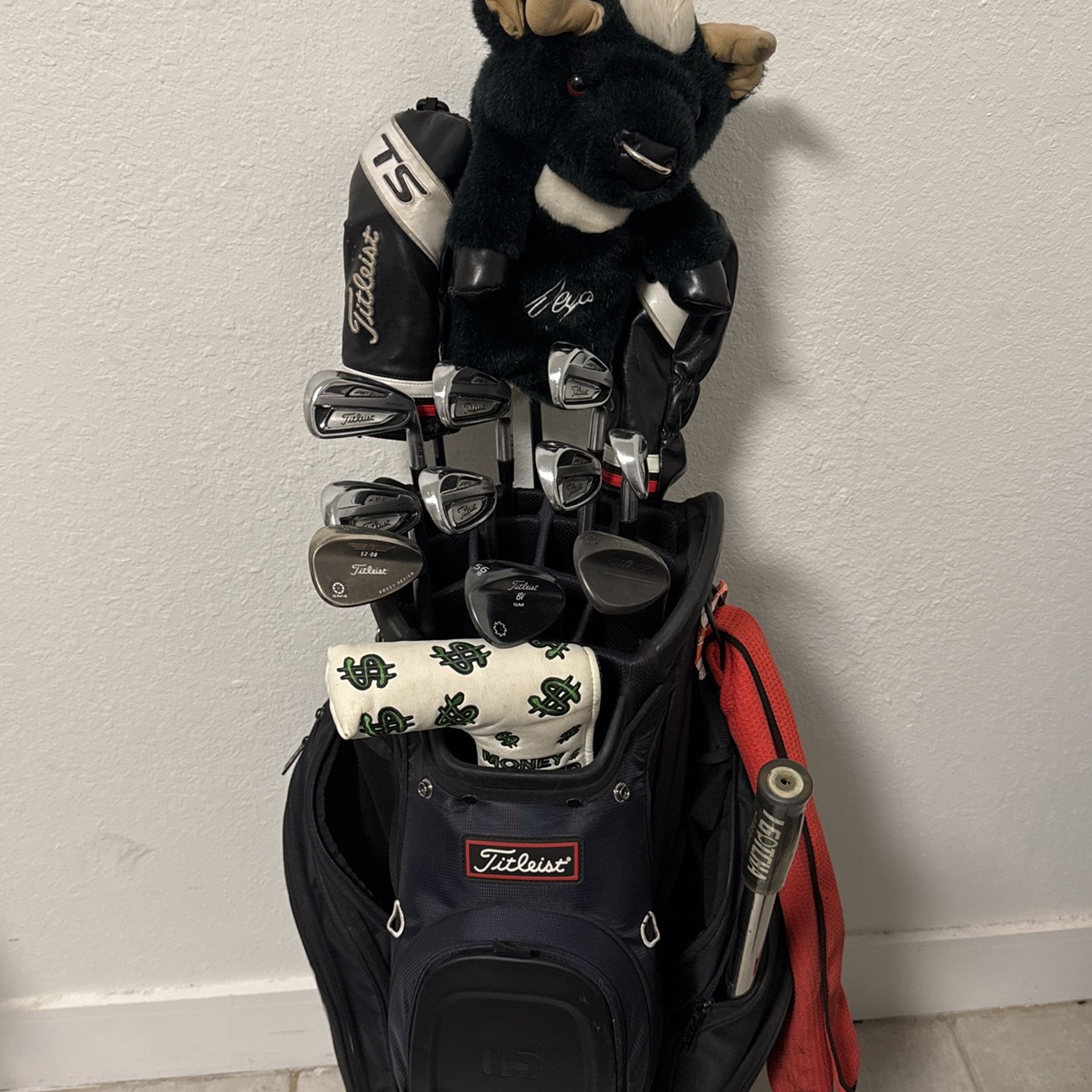 Titleist Golf Set