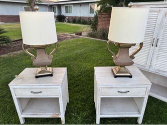 2 Lamps