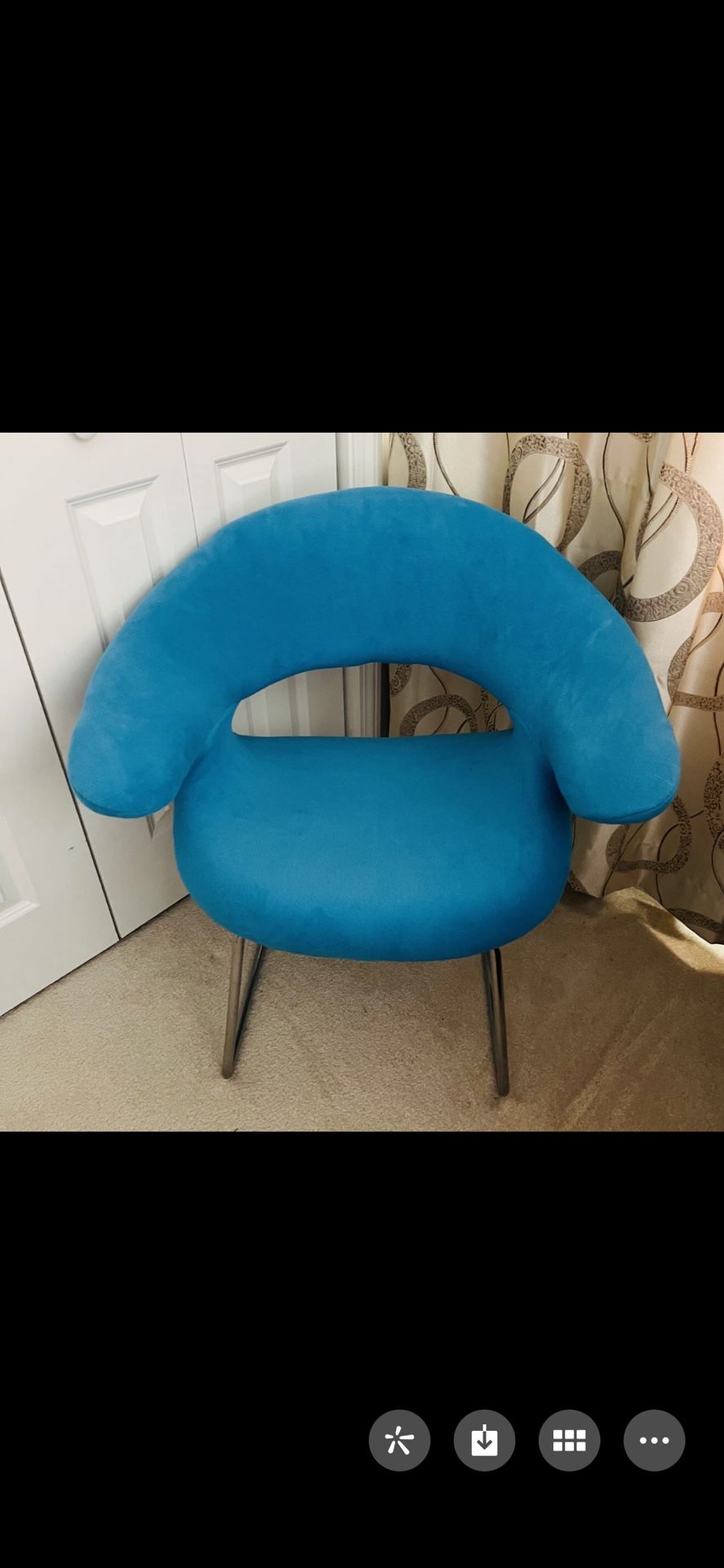 Fashion Comfortable New Chair 