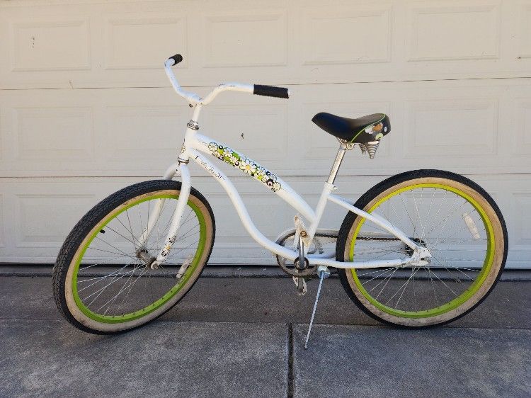 Electra 24 Inch Beach Cruiser Bike