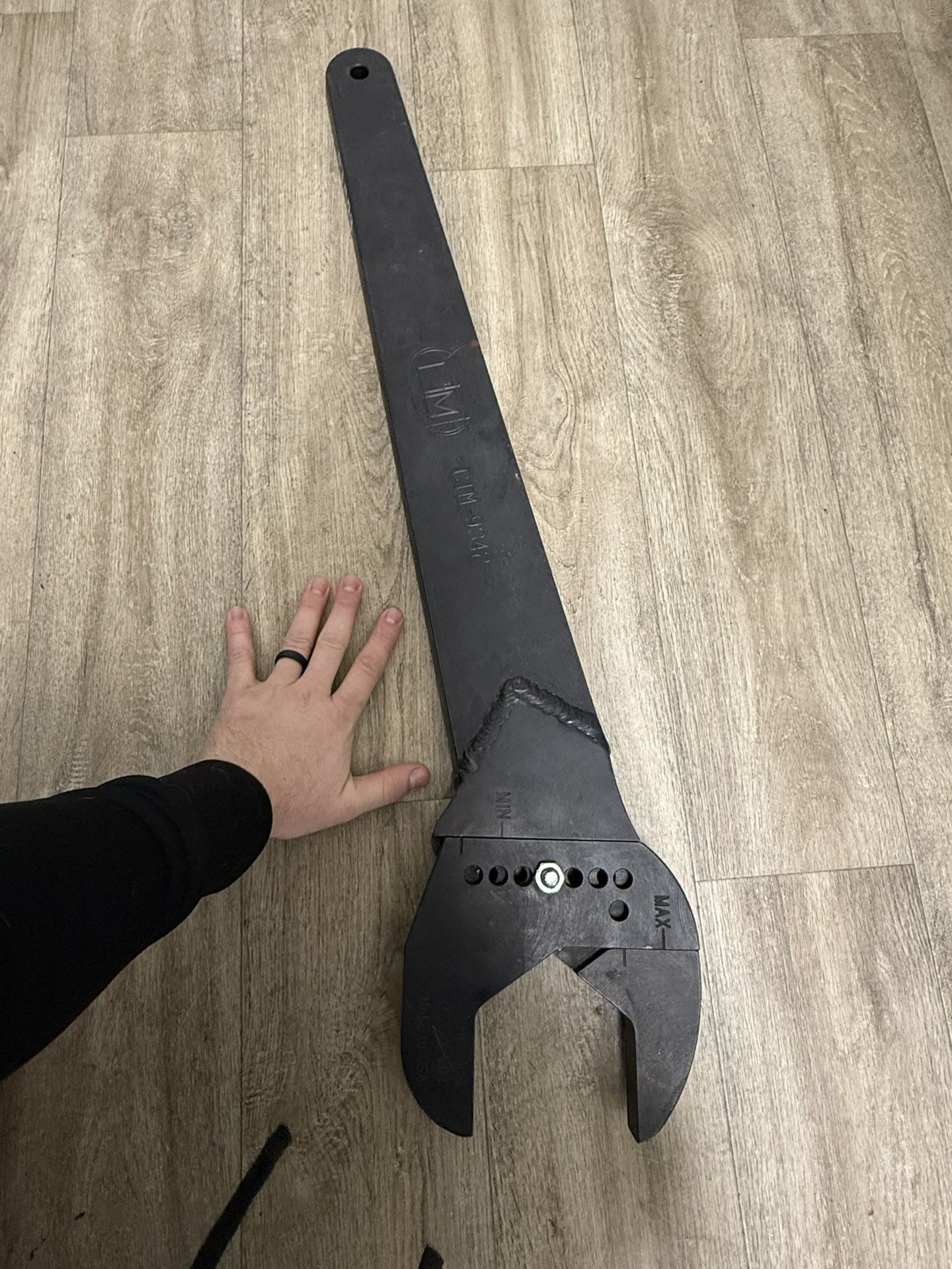 36’ Giant Adjustable Wrench (CTM-9342)