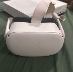 Oculus Quest 2 VR Headset