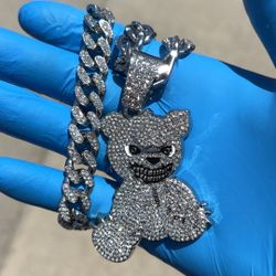 Iced Out Cuban link Chain Bear Pendant 