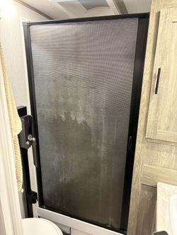 RV Retractable Shower Door
