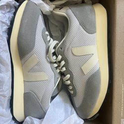 Veja Women 8 