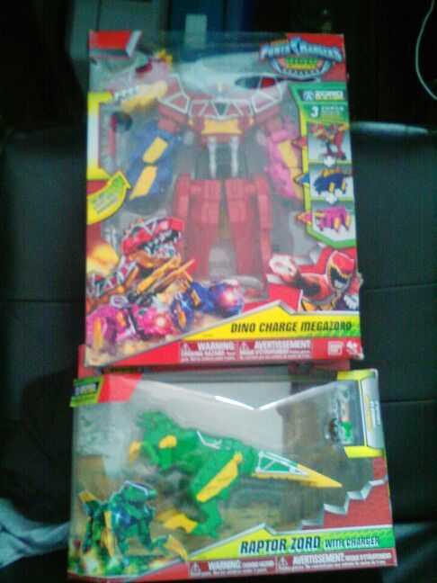 Power rangers dino charge mega and raptor zord
