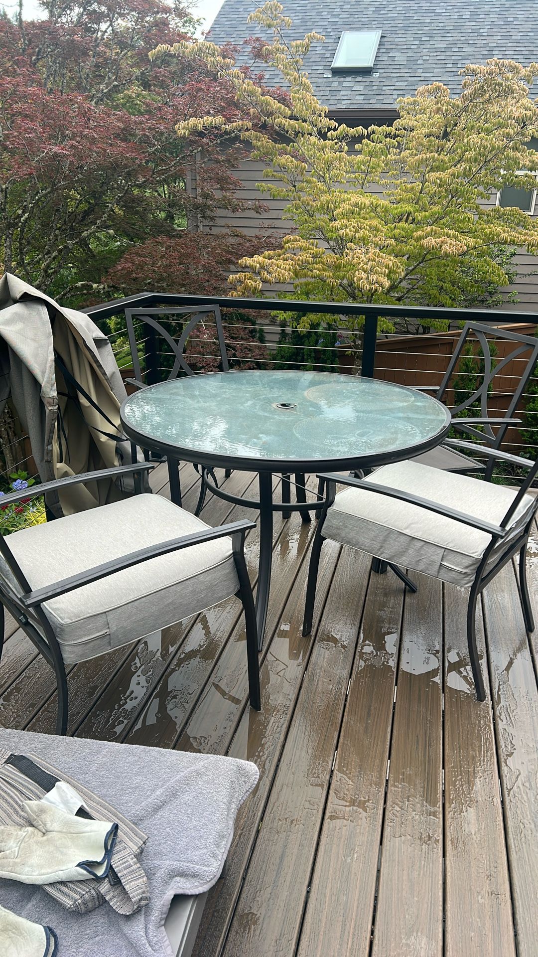 Patio Table & 4 Chairs