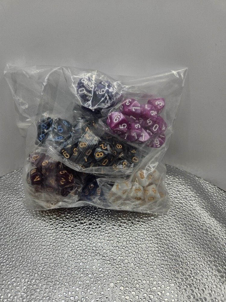 D10 DICE 50+