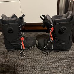 Burton Ruler Snowboard boots size 8