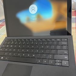  Microsoft Surface Pro - i7 8GB, 500 GB SSD,Keyboard A+