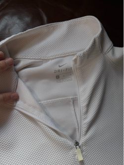 Nike Dry Fit Women’s Pullover Medium