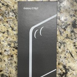 Factory Sealed  Carrier Unlocked Samsung Galaxy Z Flip 7 512 GB