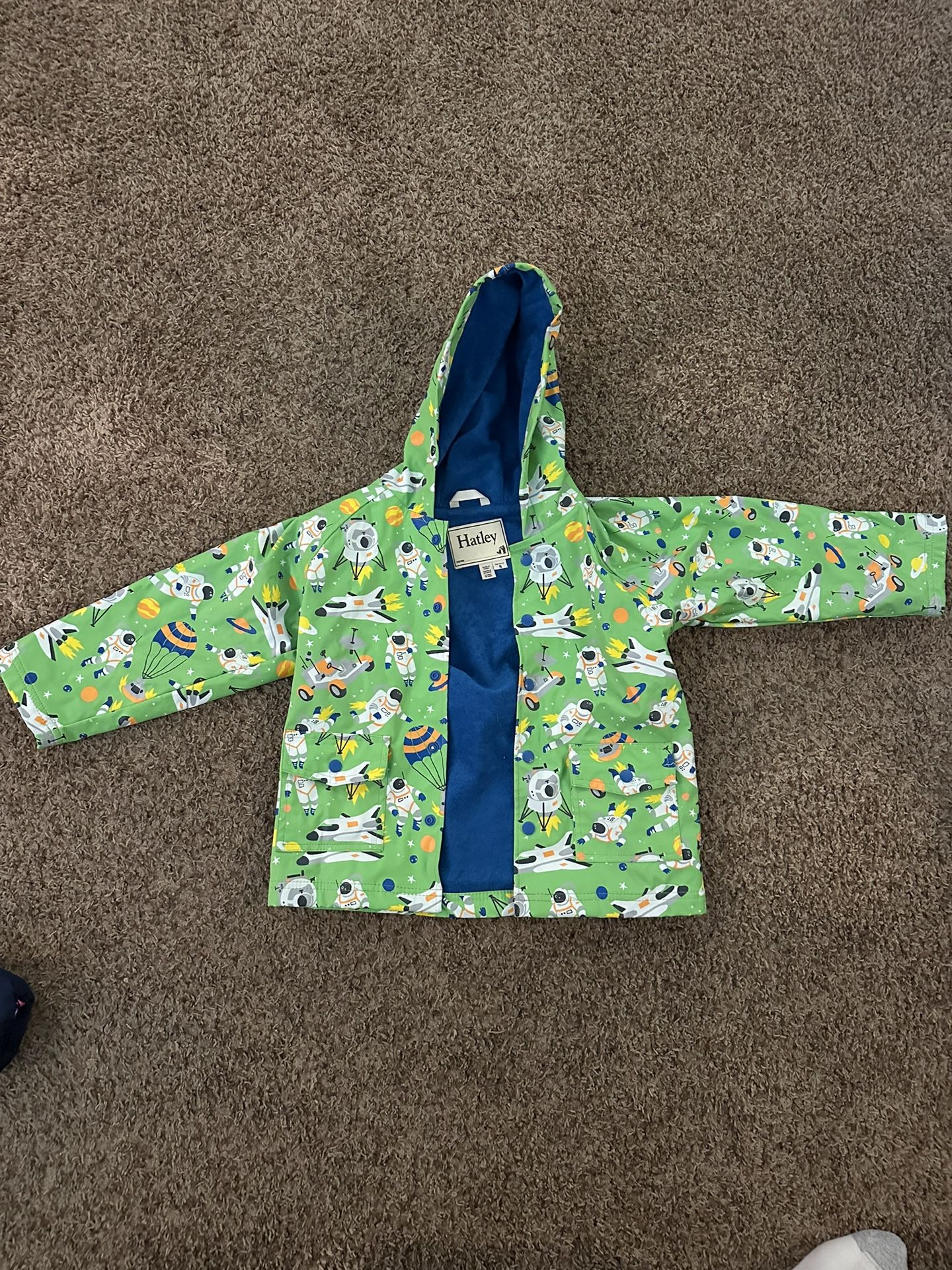 Boys Raincoat Size 5T