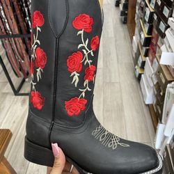 women’s western boots 