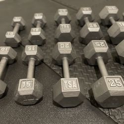 Set Of Cast Iron Hex Dumbbells From 10# To 45# Total Of 440 lbs Basically New