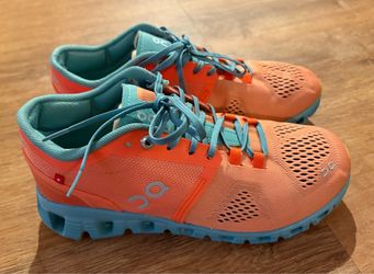 ON Cloud X Women’s Shoes. Size 6