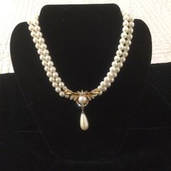 VINTAGE NECKLACE, GOOD CONDITION 