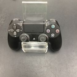 PS4 Controller