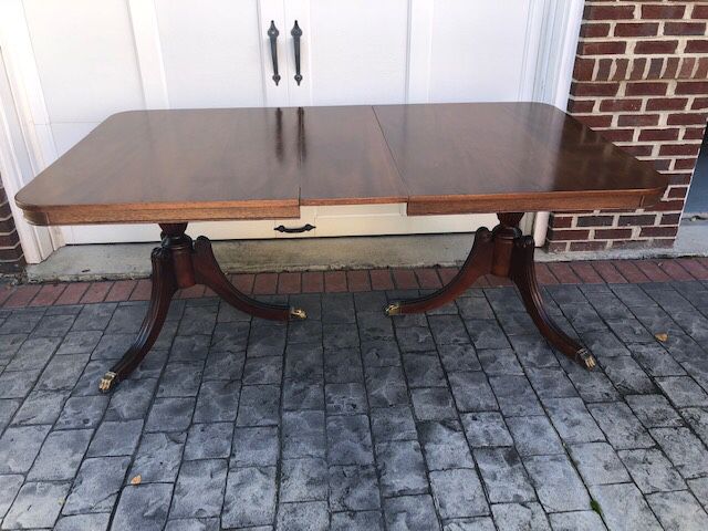 Federal Style Antique Dinning Table