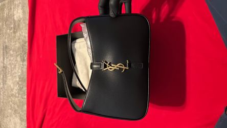 Saint Laurent YSL Le 5 À 7 Leather Shoulder Bag – Black
