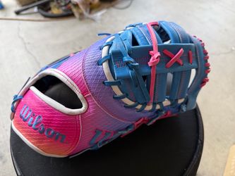 Wilson A2000 12” first base mitt new