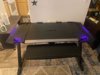Game desk