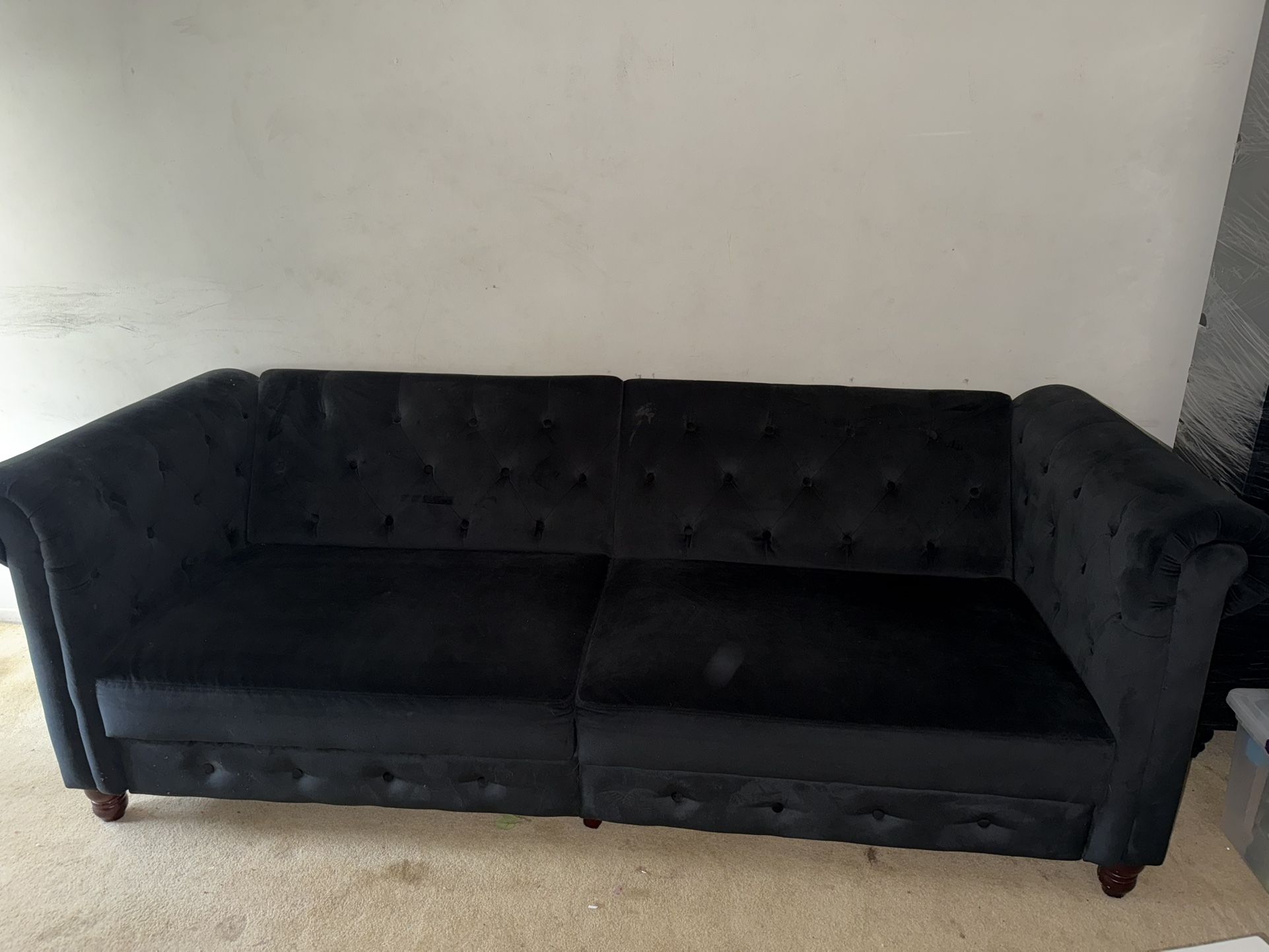 Couch (Pick Up Today! Best Offer! Not Free)
