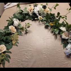 6ft Flower Garland in Emerald & Tawny Beige