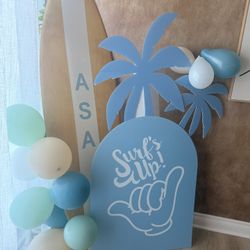 Surfs Up Party Decor And Stand 