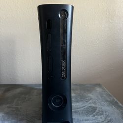 xbox 360 used with red dead redemption game of the year addition and shadow warrior 