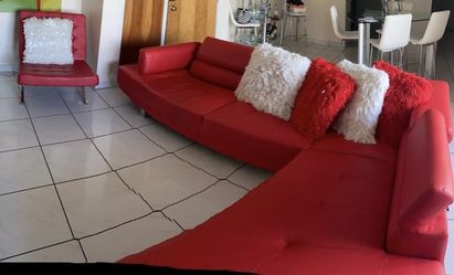 Living Room, Sofá