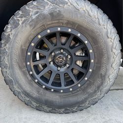 Icon wheels 17in on 35s 6 lug 6x5.5 6x139.7