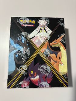 Pokémon: Phantasmal Flames Mini Portfolio + 1 TCG Booster Pack