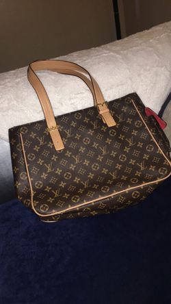 Authentic Louis Vuitton purse for Sale in Indianapolis, IN - OfferUp