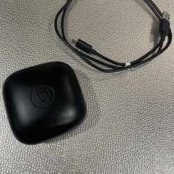 Black Beats Wireless Charging Case