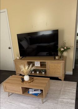 TV Stand and Coffee Table set
