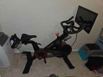 Peloton PLTN-RB1VQ